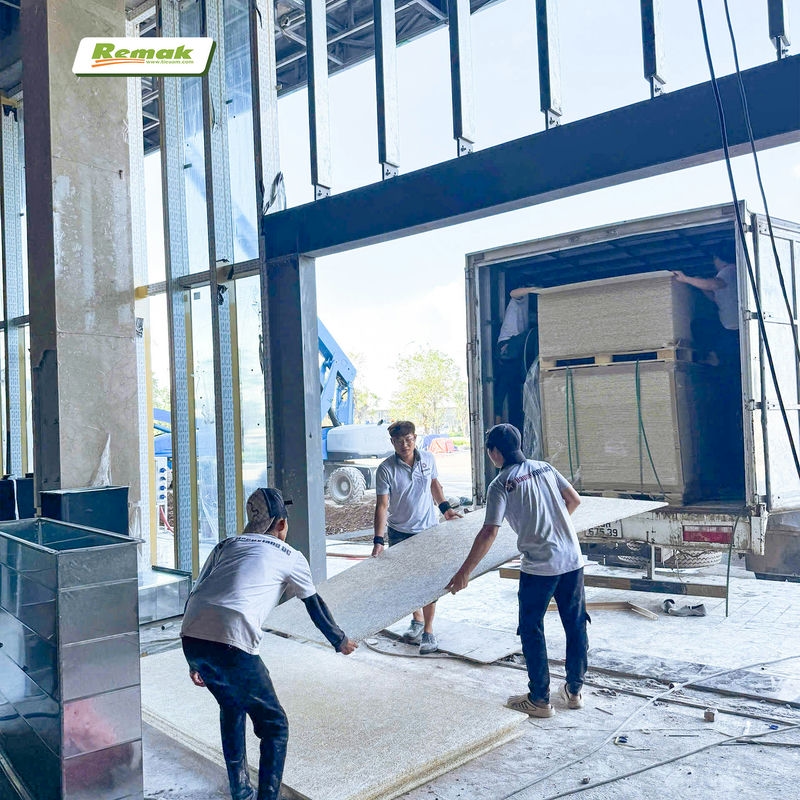 Tấm tiêu âm len gỗ cao cấp - được xếp thành kiện dễ vận chuyển và thi công